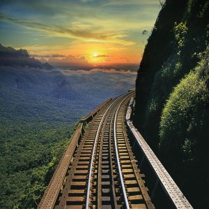 <b>🇧🇷 CURITIBA C/TREM 🚂+ ILHA DO MEL 🏝 </b>- Férias de Inverno ** R$ 999, à vista** <b>SAÍDA 19/07</b> - Imagem 3